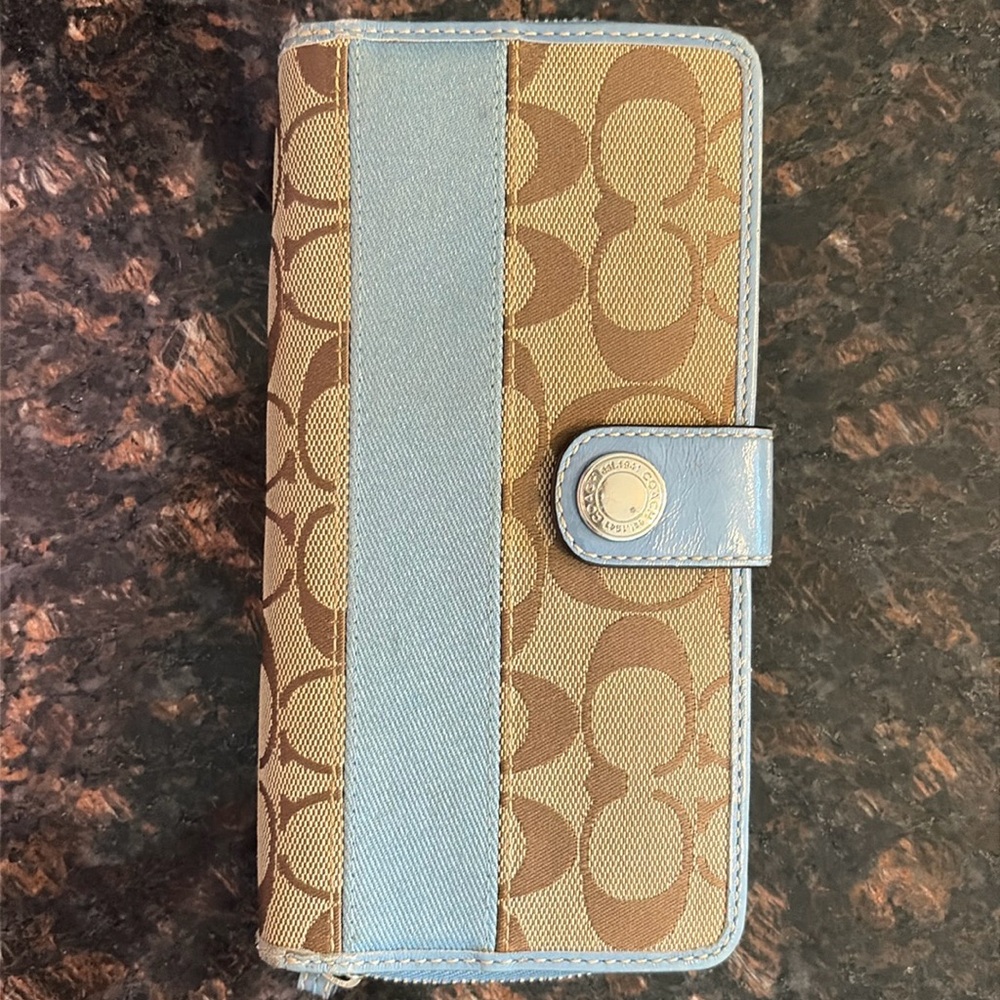 Coach wallet